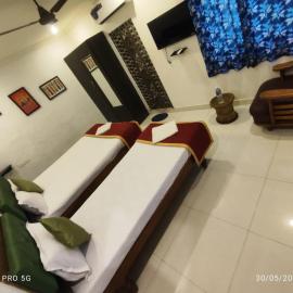 SEA BREEZE Residency, hotel in Pūrnānkuppam