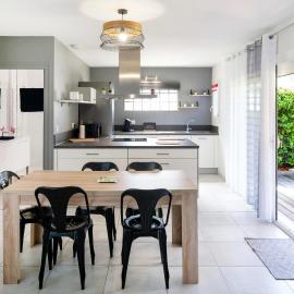 Gite Le Grand Chêne, khách sạn ở Lesperon