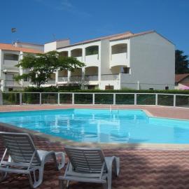 Appartement avec jardin proche plage, hotel i Dolus-d'Oléron