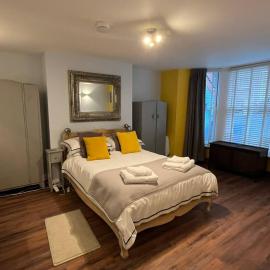 Seaside Hideaway - Free Onstreet Parking, hotel a Scarborough
