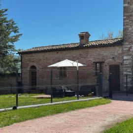 La torre del cappellaio, hotel a Fabriano