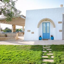 Detached Trullo Estate in Torre Suda