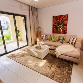Grand Bay, Lux Perybere Beach apt, Pool, Lift