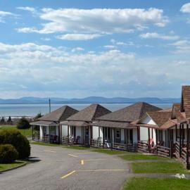 Viesnīca Motel au Fleuve d'Argent pilsētā Rivjērdulupa