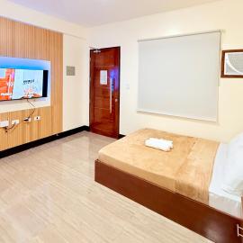 JL Suites Calbayog, hotel en Olera