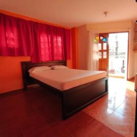 Hotel zona rosa marinilla, hotelli kohteessa Marinilla
