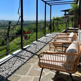 DORE- boutique house with view – hotel w mieście Šmartno