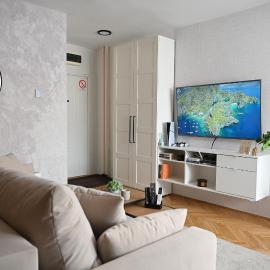 Ana Central Studio