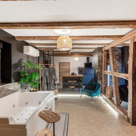 Suite Romantique avec Balnéo privative, proche Europapark