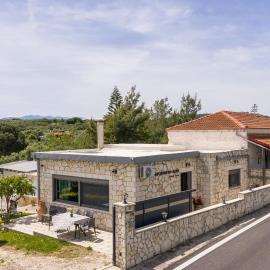 Archontiko Haris, hotel v destinaci Kolimvárion