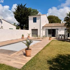 Maison 8 personnes, piscine chauffée, proche plage