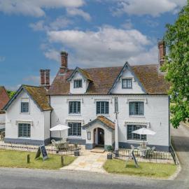 The Kings Head Country Hotel, hotelli kohteessa Great Bircham