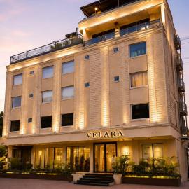 Velara Hotel & Banquet, hotel i Gwalior
