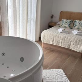 Loft Jacuzzi Algarrobo, hotel in Arcos de la Frontera