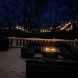 Moonlight Mountain Lodge on Camelback Mountain! – hotel w mieście Tannersville