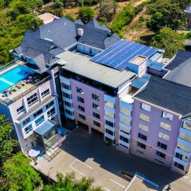 Ngolu Hotel and Residences, khách sạn ở Kitui