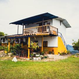 Eco Hacienda La Toñita, hotel i Santa Rosa de Cabal