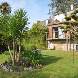 Charmant studio au coeur de la Côte de Granit Rose, hotel in Perros-Guirec