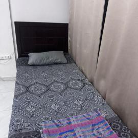 2 Bed Studio, hotel em Sharjah