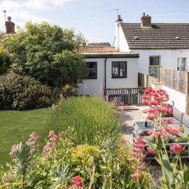 2 Bed stylish village retreat in Braunton