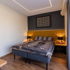 Black & Gold Suites