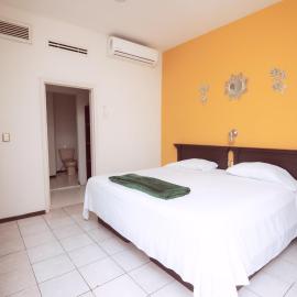 Nova Departamentos، فندق في Cadereyta Jiménez