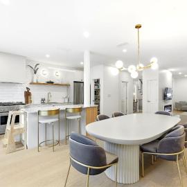 Beautiful 5BR Family Home Near Lake & Downtown