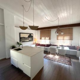 Can Clavetaires - Amplia casa histórica de 160 m2 con sala de juegos, hotel a Campdevànol
