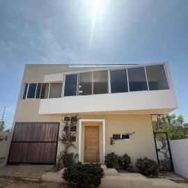 Pool, Space, Style, Modern House for 8, מלון בBrisas de Zicatela