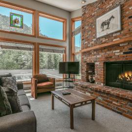 Keystone Bristlecone Home 31 by SummitCove Lodging in Colorado