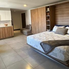 Exclusive Apartment Near La Aurora Airport