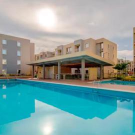 Refugio cerca del mar con Piscina y Aire acondicionado, ideal para 6