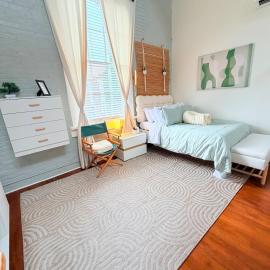 The Allman Loft, Walk to Food, Bars and Coffee