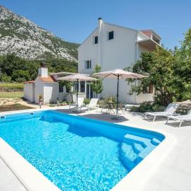 Family friendly house with a swimming pool Gata, Omis - 25678