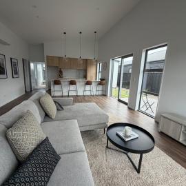The Ultimate Lincoln Stay Brand New 3BR Home, Hotel in Lincoln