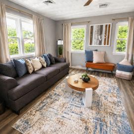 Spacious Retreat 3 bed, hotelli kohteessa Portsmouth