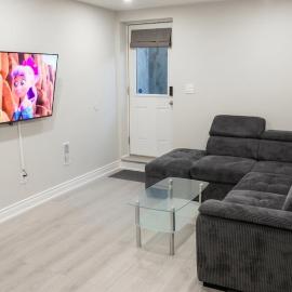 Viesnīca Private & Cozy Two Bedroom Suite in Guelph pilsētā Gvelfa