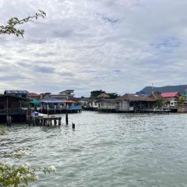 Minimal Cozy Seaside BangSaray เรือนทะเลบางเสร่, Hotel in Bang Sare