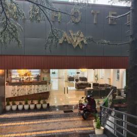 RR Hotel & Resort by Sonachi, hotel in Dharamshala