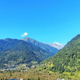 Wander Nest Manali Luxurious rooms with mountain and river view