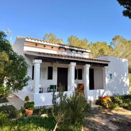 Tranquila casa unica en Playa Mitjorn Formentera