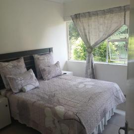 90 Degrees Guest House Emalahleni, готель у місті Вітбанк