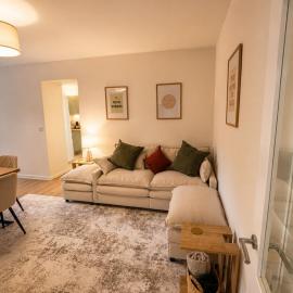 5 Bedroom House Near Cardiff sleep 10