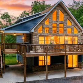 Bluejay Getaway by AvantStay, hotel u gradu Albrightsville