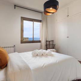SunStay Canet Sea View Penthouse 1 Min to Beach, Hotel in Canet de Mar
