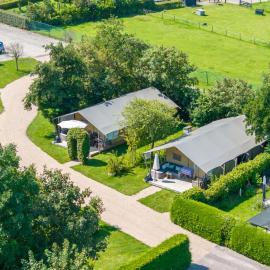 7Huizen aan Zee - Safaritent Sanitair XL, hotelli kohteessa Scharendijke