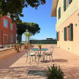 C018 - Camerano, trilocale con giardino e parcheggio