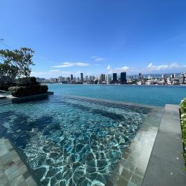 Beacon Executive Suite by stayCATion Homestay, hotel in George Town