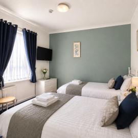 Alpine Guest House – hotel w mieście Cleethorpes