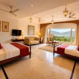 aachman nature valley resort, khách sạn ở Nāi